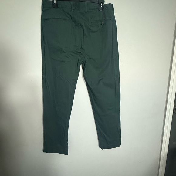 J. Crew Men's Dark Green Flex - Picture 2 of 3